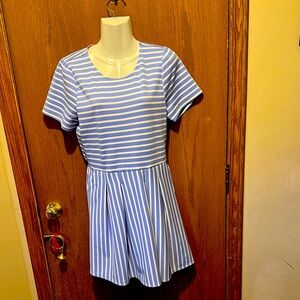 Draper James RSVP Navy and White Striped KNEE LENGTH summer dress medium